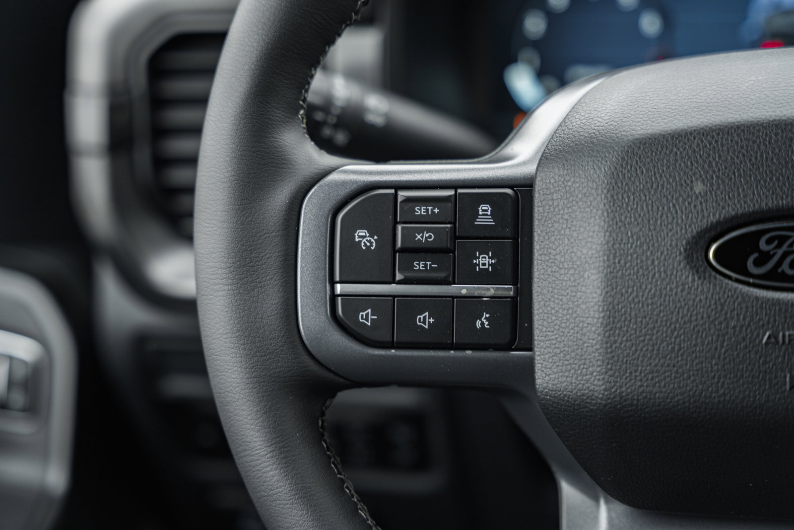 New 2026 Ford F150 Lariat w/ Equipment Group 501A Mid image 36