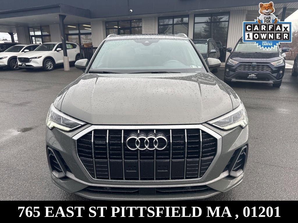 Used 2022 Audi Q3 2.0T Premium Plus w/ Premium Plus Package image 2