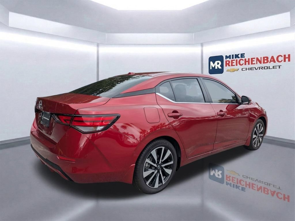 Used 2025 Nissan Sentra SV w/ SV Premium Package FWD image 4