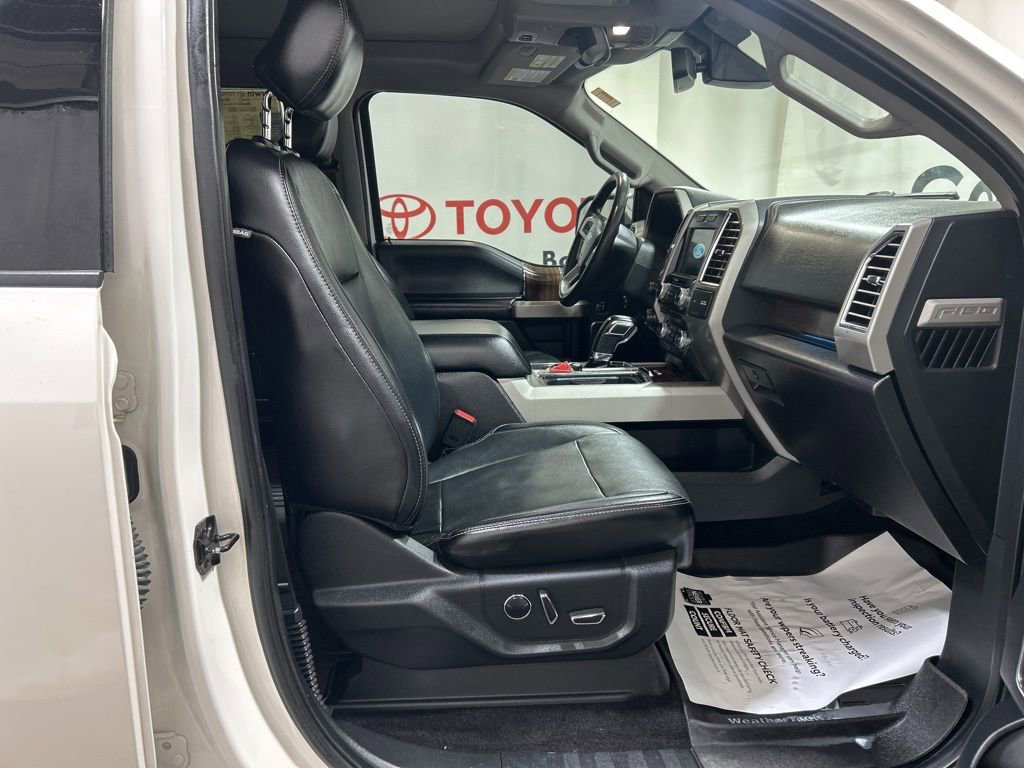 Used 2016 Ford F150 Lariat w/ Equipment Group 502A Luxury image 13