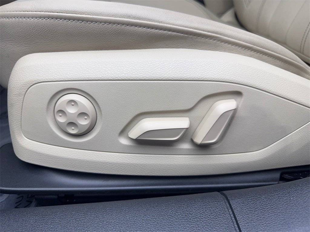 Used 2022 Audi A4 2.0T Premium w/ Convenience Package image 30