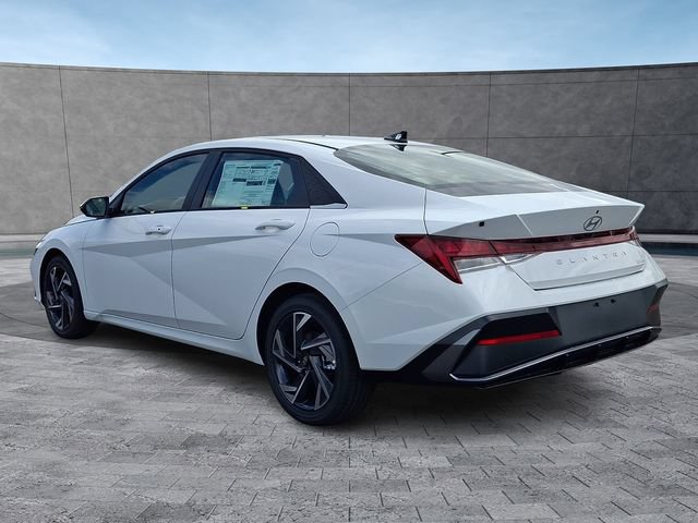 New 2026 Hyundai Elantra Limited FWD image 5