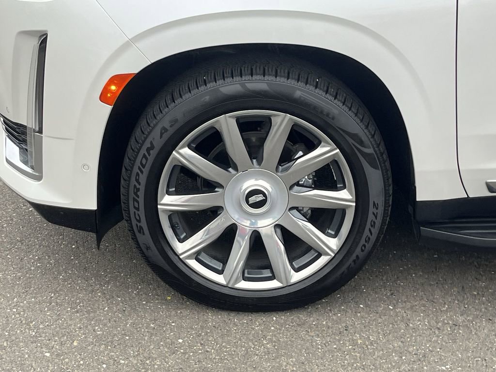 Used 2022 Cadillac Escalade ESV Premium Luxury Platinum w/ Heavy-Duty Trailer Package image 26