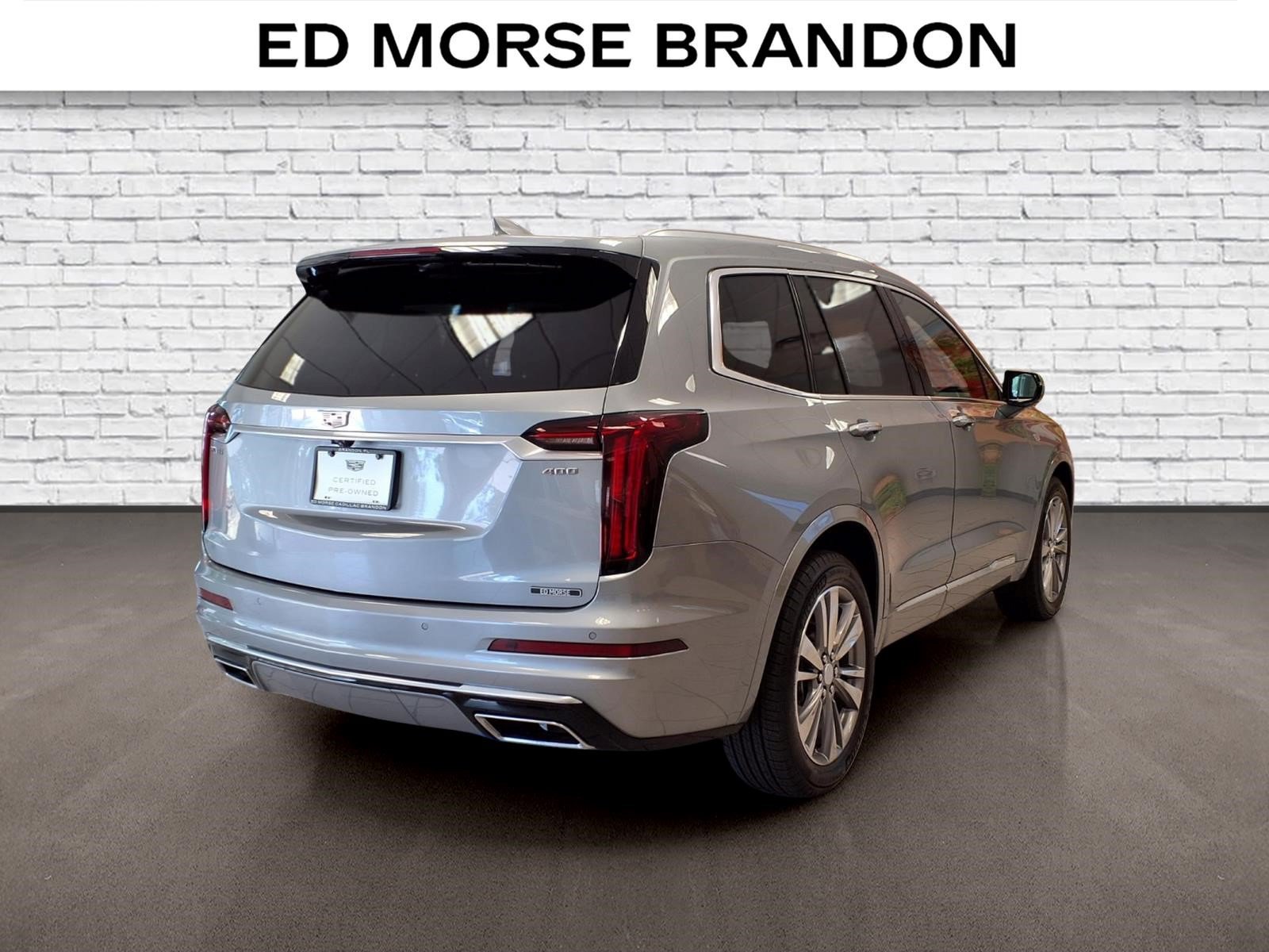 Certified 2025 Cadillac XT6 Premium Luxury FWD image 5