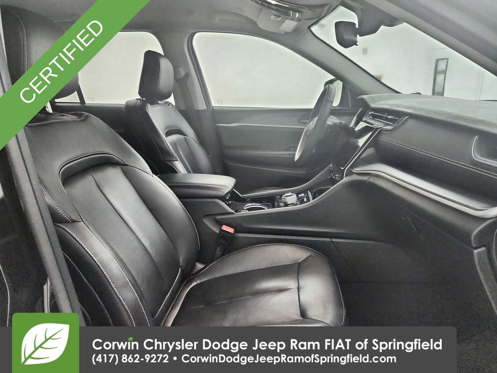 Certified 2023 Jeep Grand Cherokee Limited w/ Black Appearance Package image 33