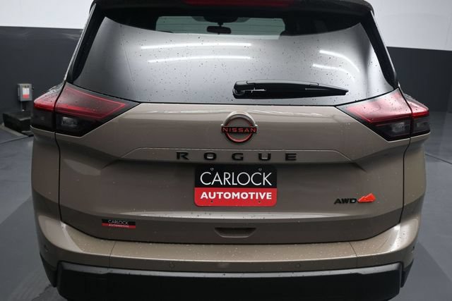 Used 2026 Nissan Rogue SV AWD/4WD image 12