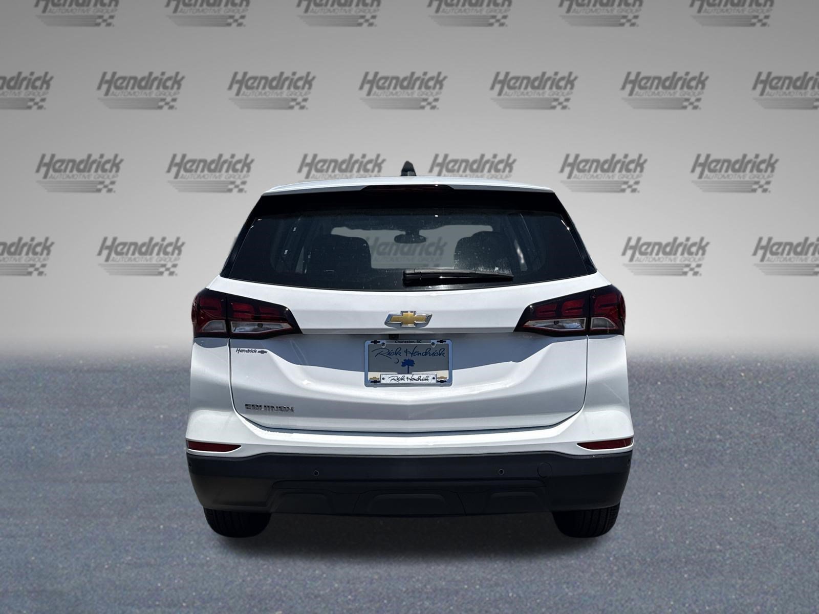 Used 2024 Chevrolet Equinox LS w/ Driver Confidence II Package FWD image 9
