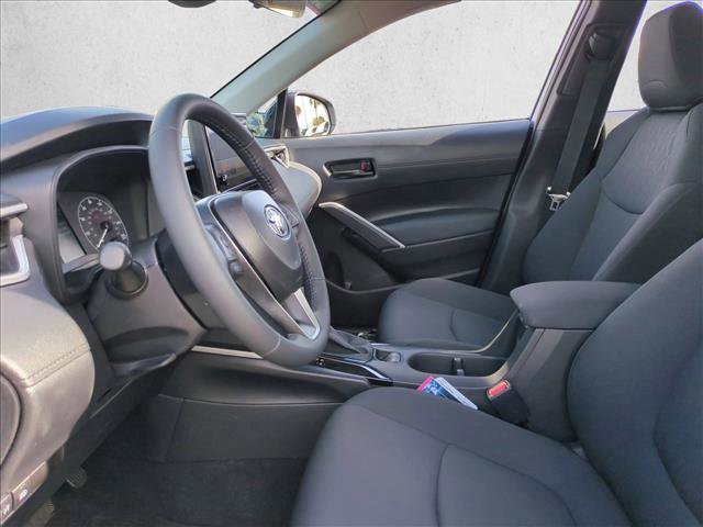 Used 2025 Toyota Corolla Cross LE FWD image 15