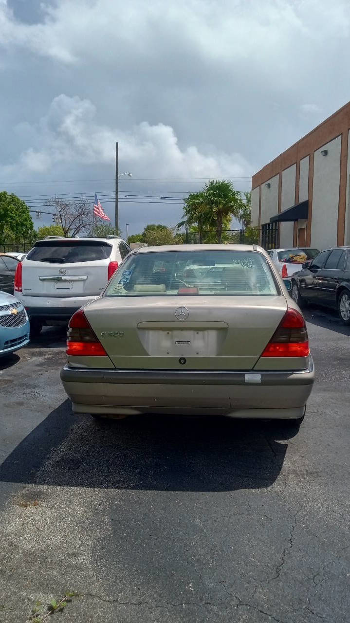 Used 1998 Mercedes-Benz C 230 image 3