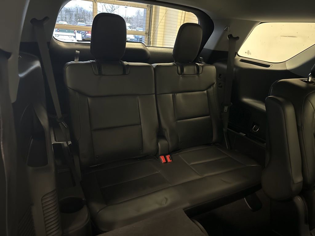 Certified 2022 Ford Explorer XLT w/ Equipment Group 202A image 26