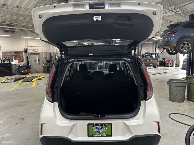Used 2024 Kia Soul S FWD image 22