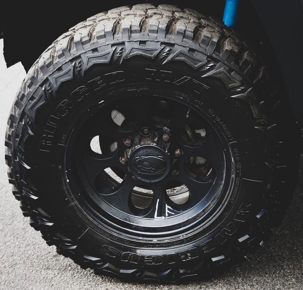 Used 2018 RAM 2500 Tradesman w/ Chrome Appearance Group image 3