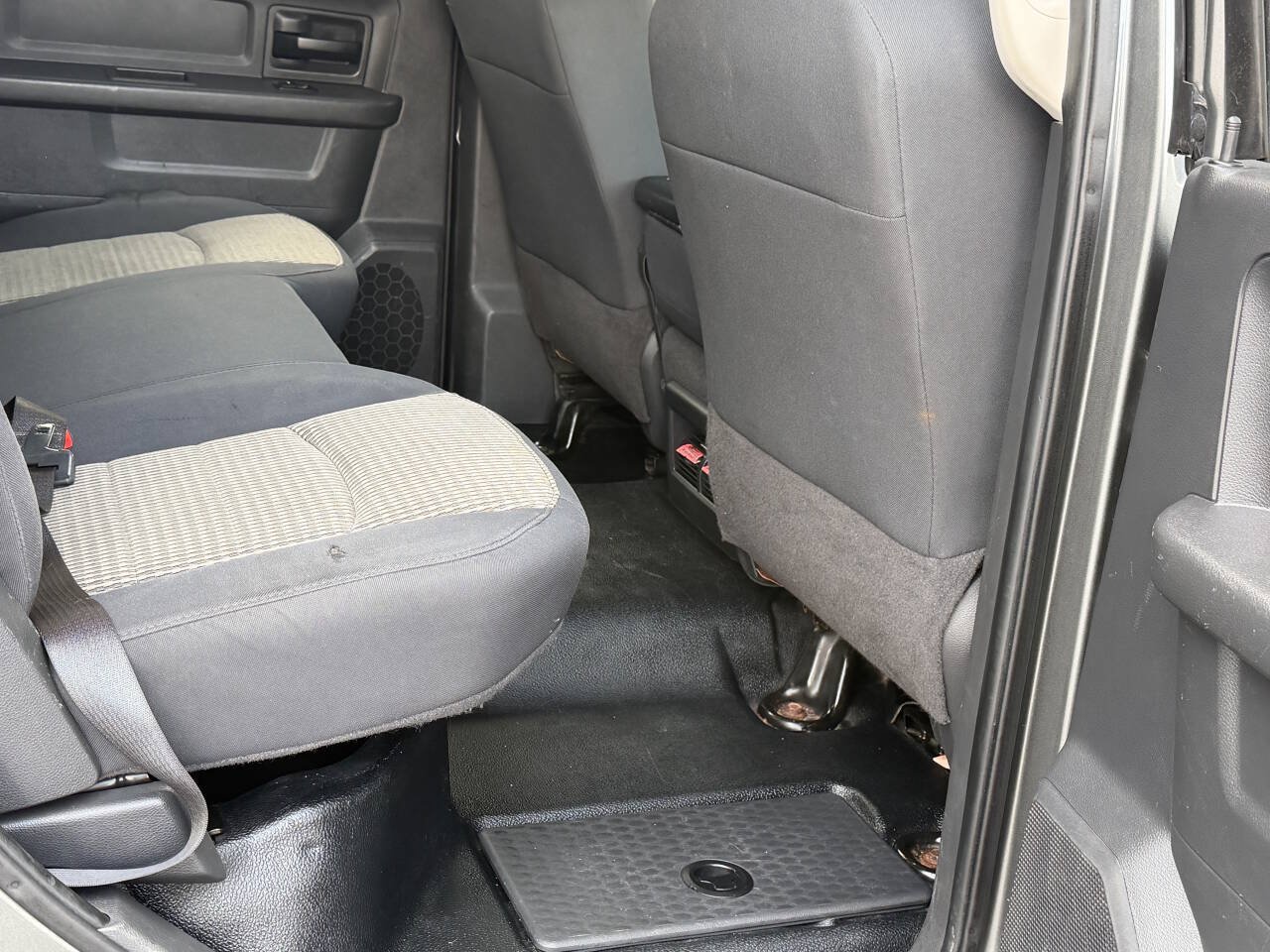 Used 2011 RAM 2500 ST w/ ST Popular Equipment Group AWD/4WD image 23