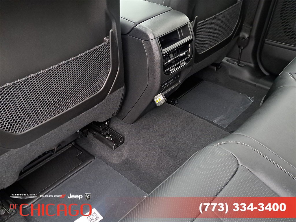 New 2026 Jeep Grand Cherokee Limited image 9