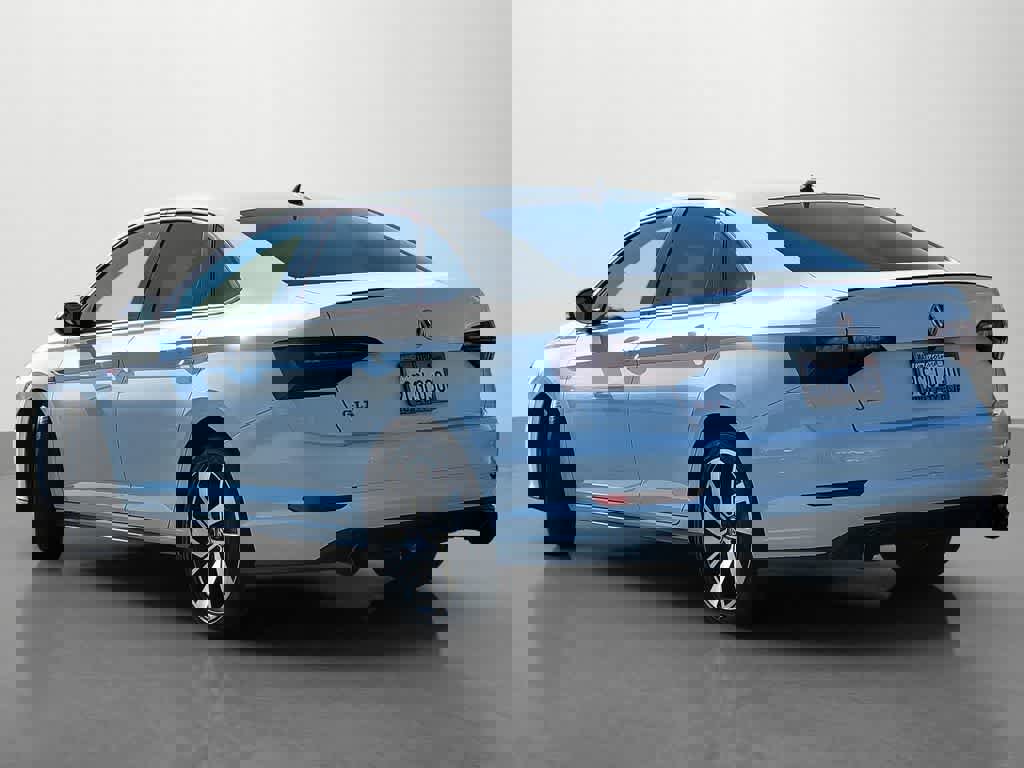 Used 2021 Volkswagen Jetta GLI image 4