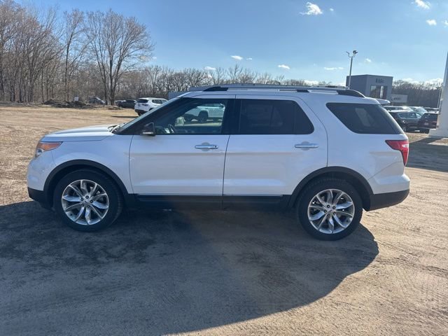 Used 2014 Ford Explorer XLT w/ Equipment Group 202A image 6