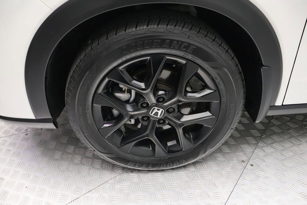 Used 2025 Honda HR-V Sport image 4