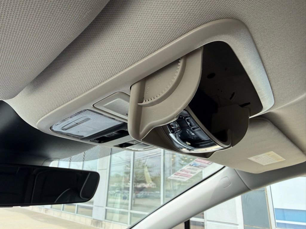 Used 2026 Honda Odyssey Touring image 25