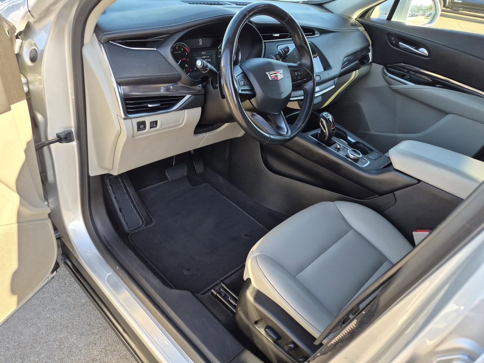 Used 2019 Cadillac XT4 Luxury image 10