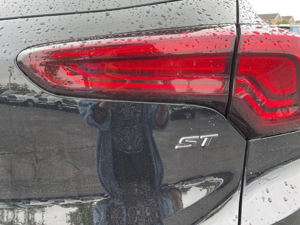 Used 2024 Buick Encore GX Sport Touring image 35