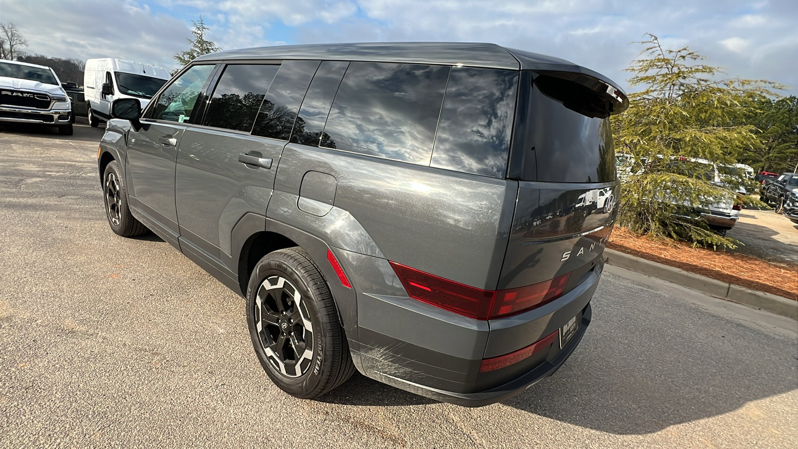 Used 2025 Hyundai Santa Fe SE image 10