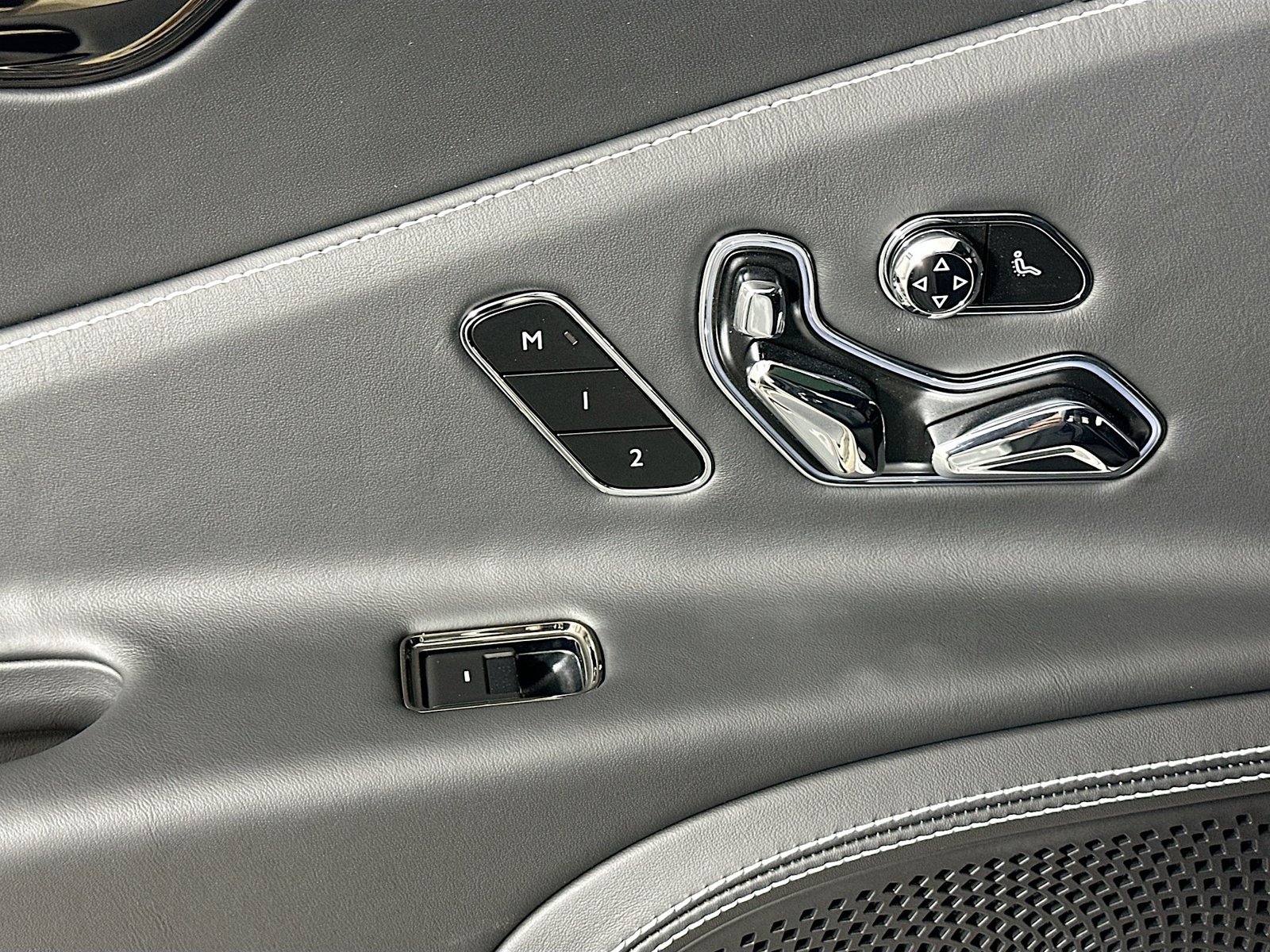 New 2026 Bentley Flying Spur V8 AWD/4WD image 65