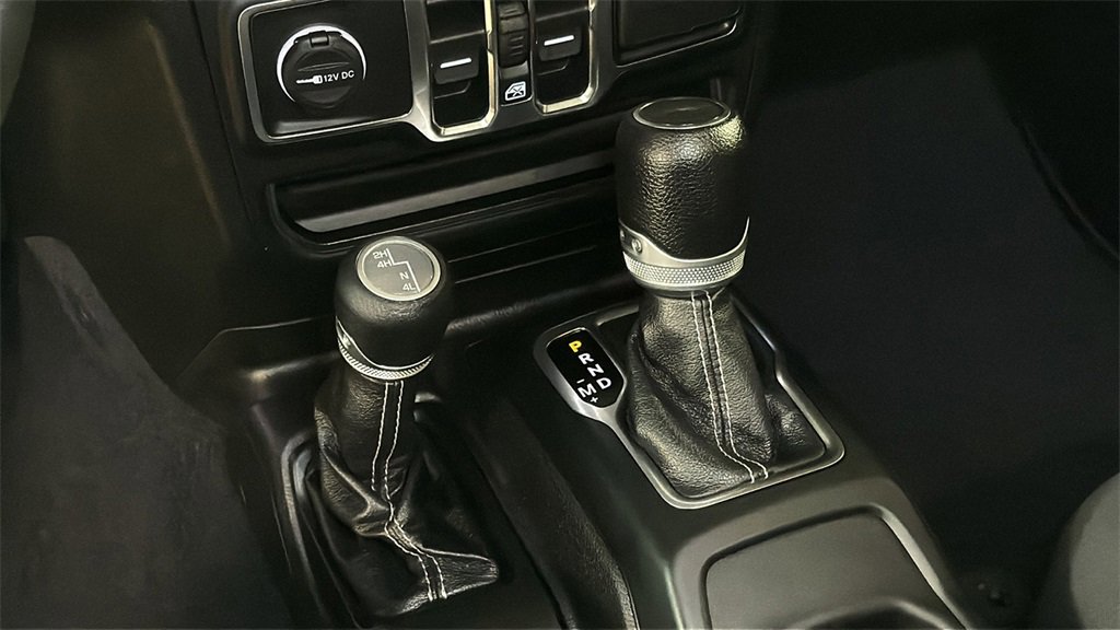 Used 2020 Jeep Gladiator Overland image 23