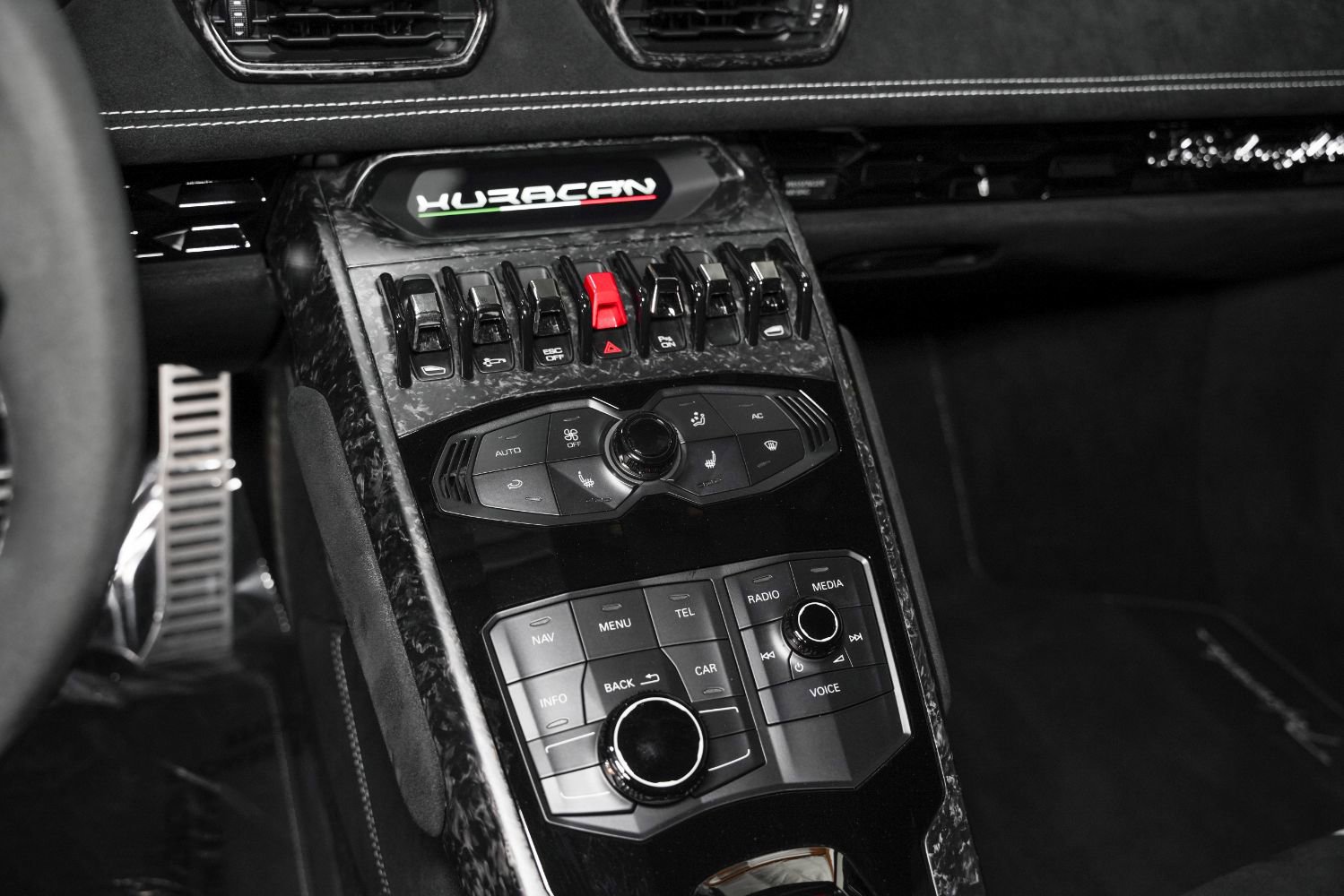 Used 2018 Lamborghini Huracan Performante image 48