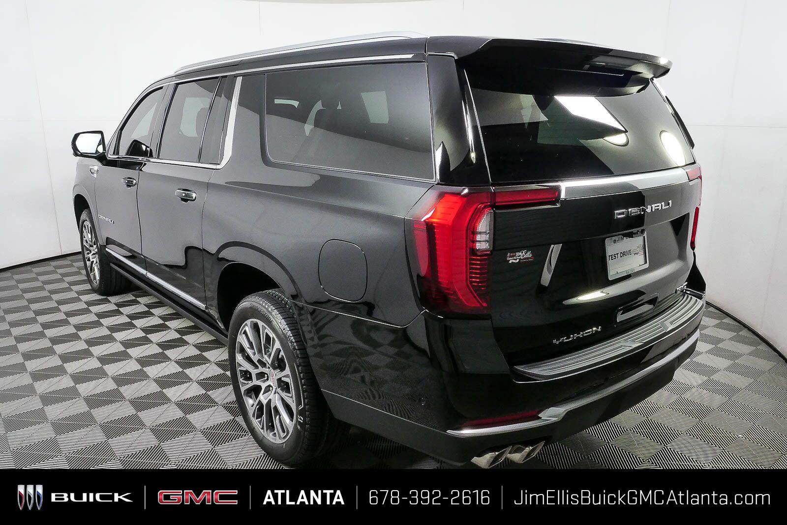New 2026 GMC Yukon XL Denali w/ Denali Reserve Package AWD/4WD image 30