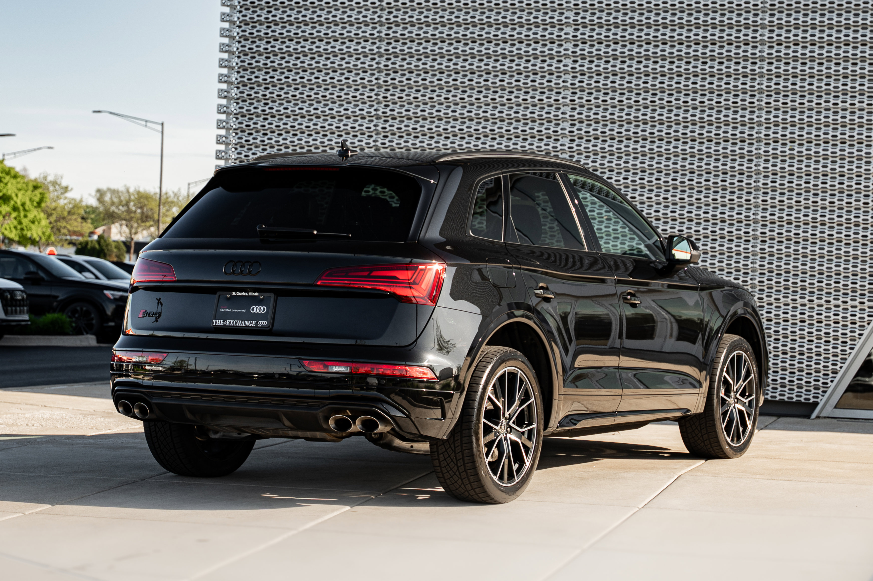 Certified 2023 Audi SQ5 Premium Plus w/ Premium Plus Package AWD/4WD image 4