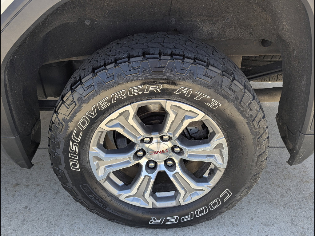 Used 2021 GMC Sierra 1500 SLE w/ X31 Off-Road Package image 17