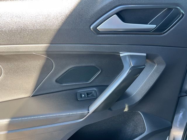 Used 2024 Volkswagen Tiguan Wolfsburg Edition image 24