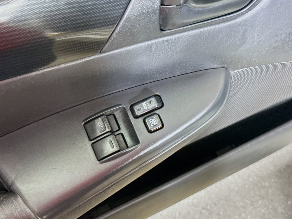 Used 2004 Toyota Solara SE Sport image 17