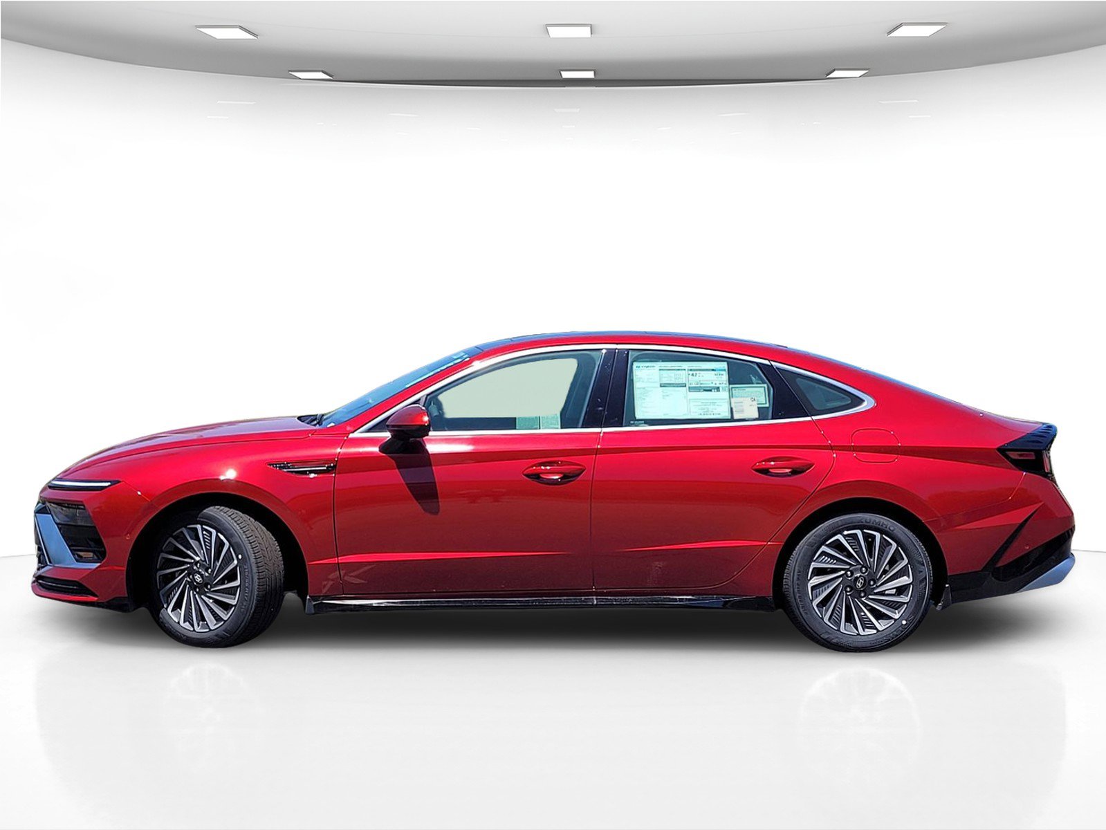 New 2025 Hyundai Sonata Limited image 4