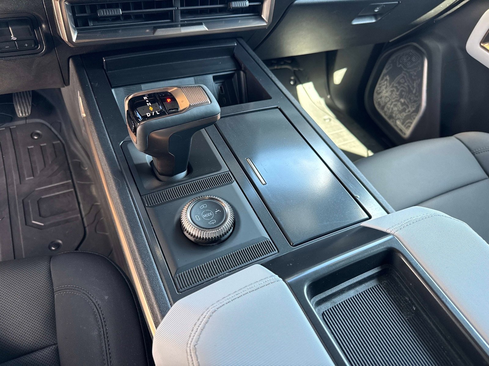 Used 2025 GMC Hummer EV 3X AWD/4WD image 26