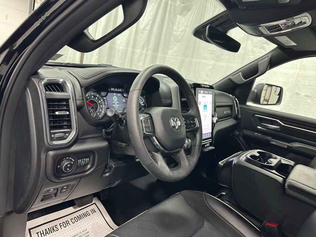 Used 2025 RAM 1500 Laramie image 15