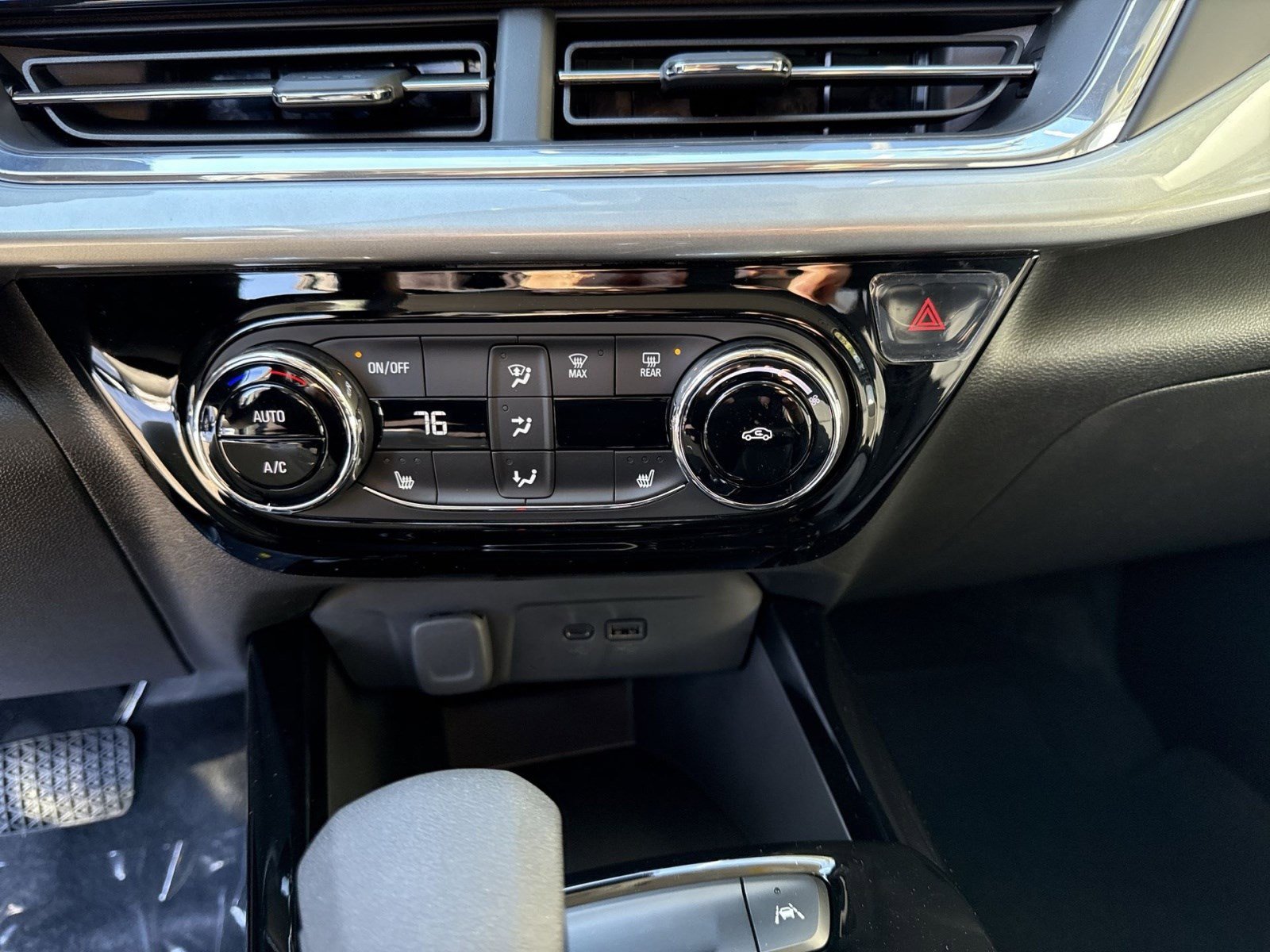 New 2026 Chevrolet Trax LT w/ Driver Confidence Package image 16