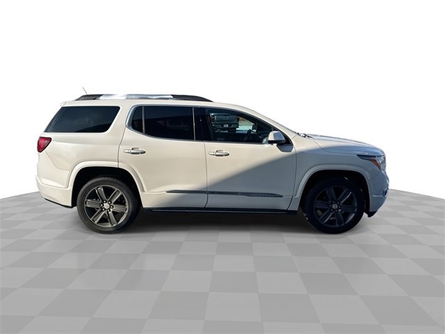 Certified 2017 GMC Acadia Denali w/ Technology Package image 9
