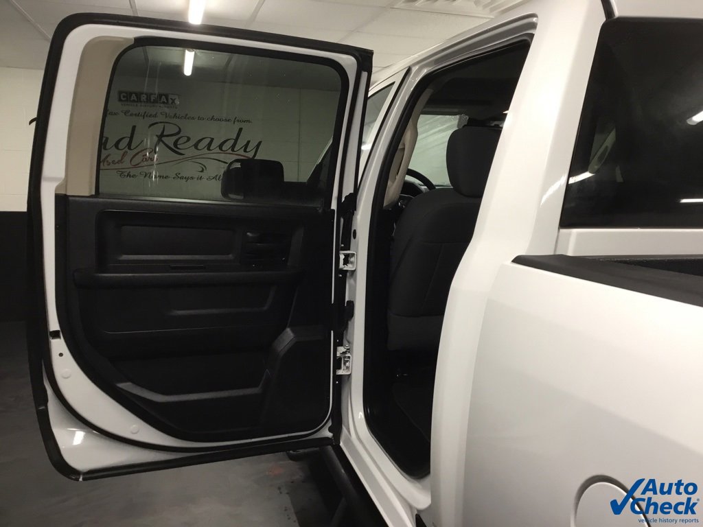 Used 2016 RAM 3500 Tradesman w/ Chrome Appearance Group image 23