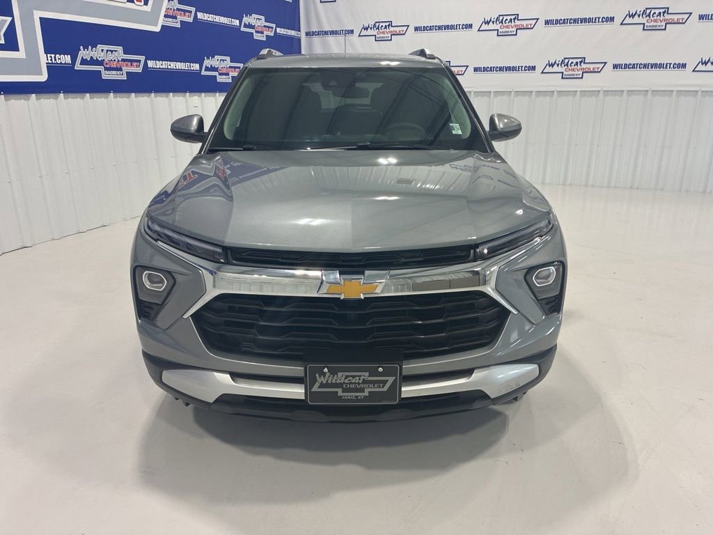 Used 2025 Chevrolet TrailBlazer LT AWD/4WD image 12