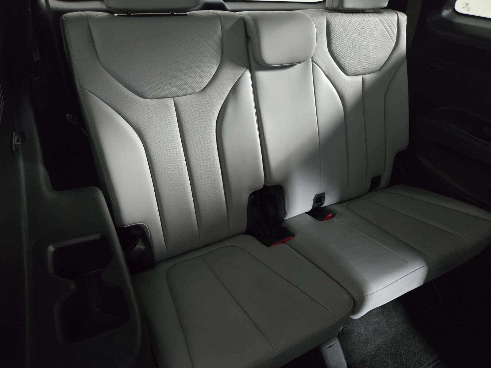 Used 2024 Hyundai Palisade SEL FWD image 17