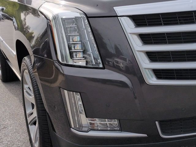 Used 2017 Cadillac Escalade Premium Luxury image 9