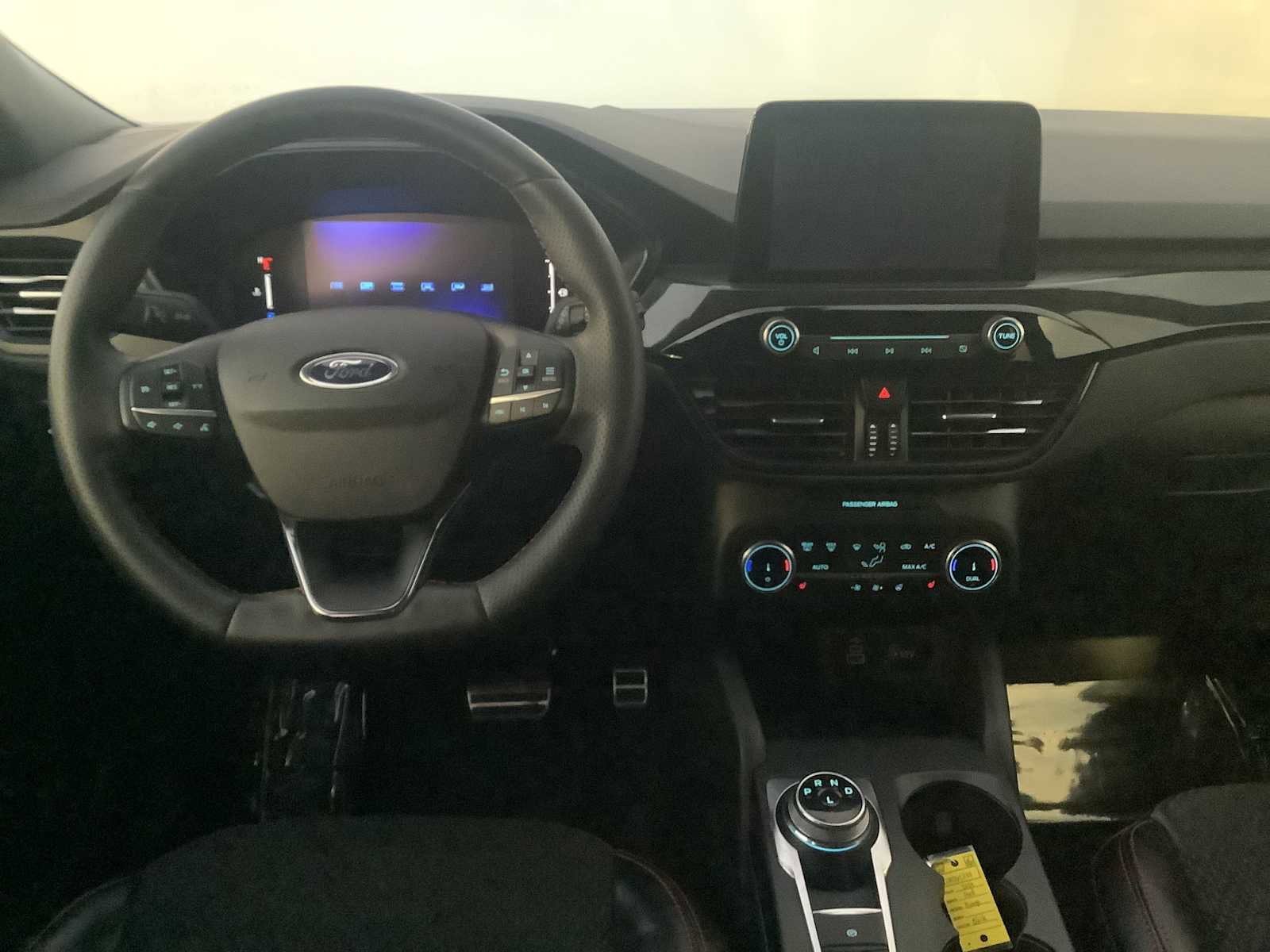 Used 2024 Ford Escape ST-Line image 10