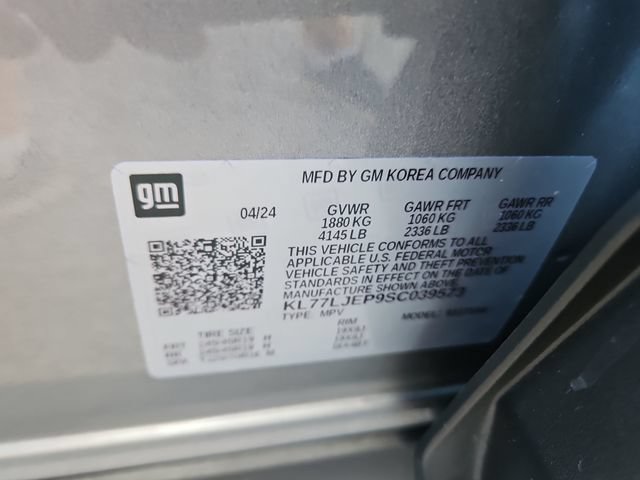 Used 2025 Chevrolet Trax RS w/ Driver Confidence Package FWD image 30
