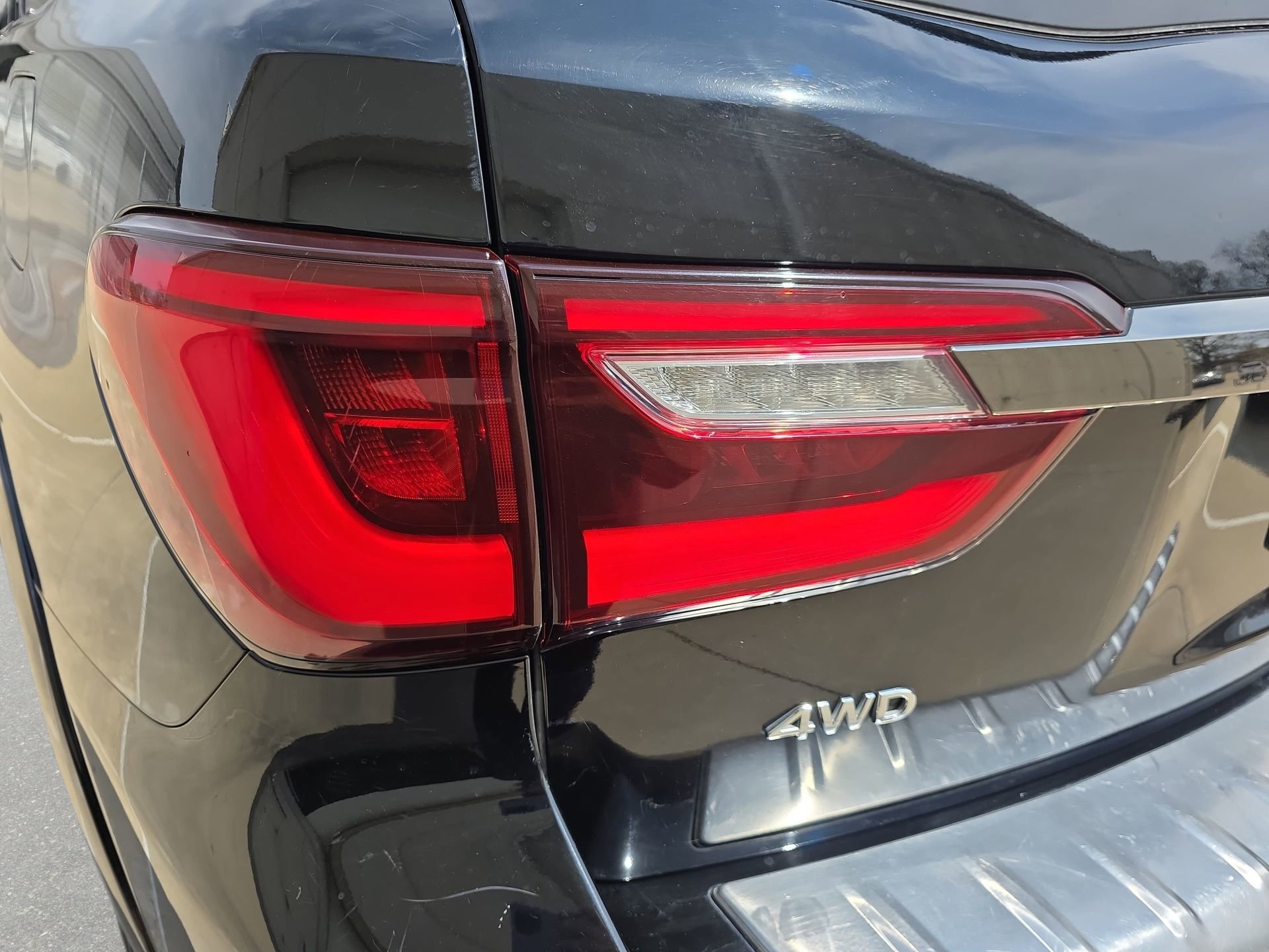 Used 2021 INFINITI QX80 Premium Select w/ All-Season Package image 33