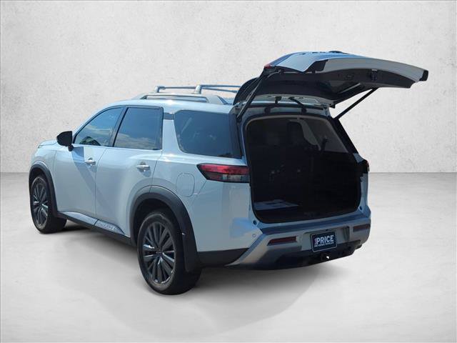 Used 2025 Nissan Pathfinder SL w/ SL Premium Package FWD image 10
