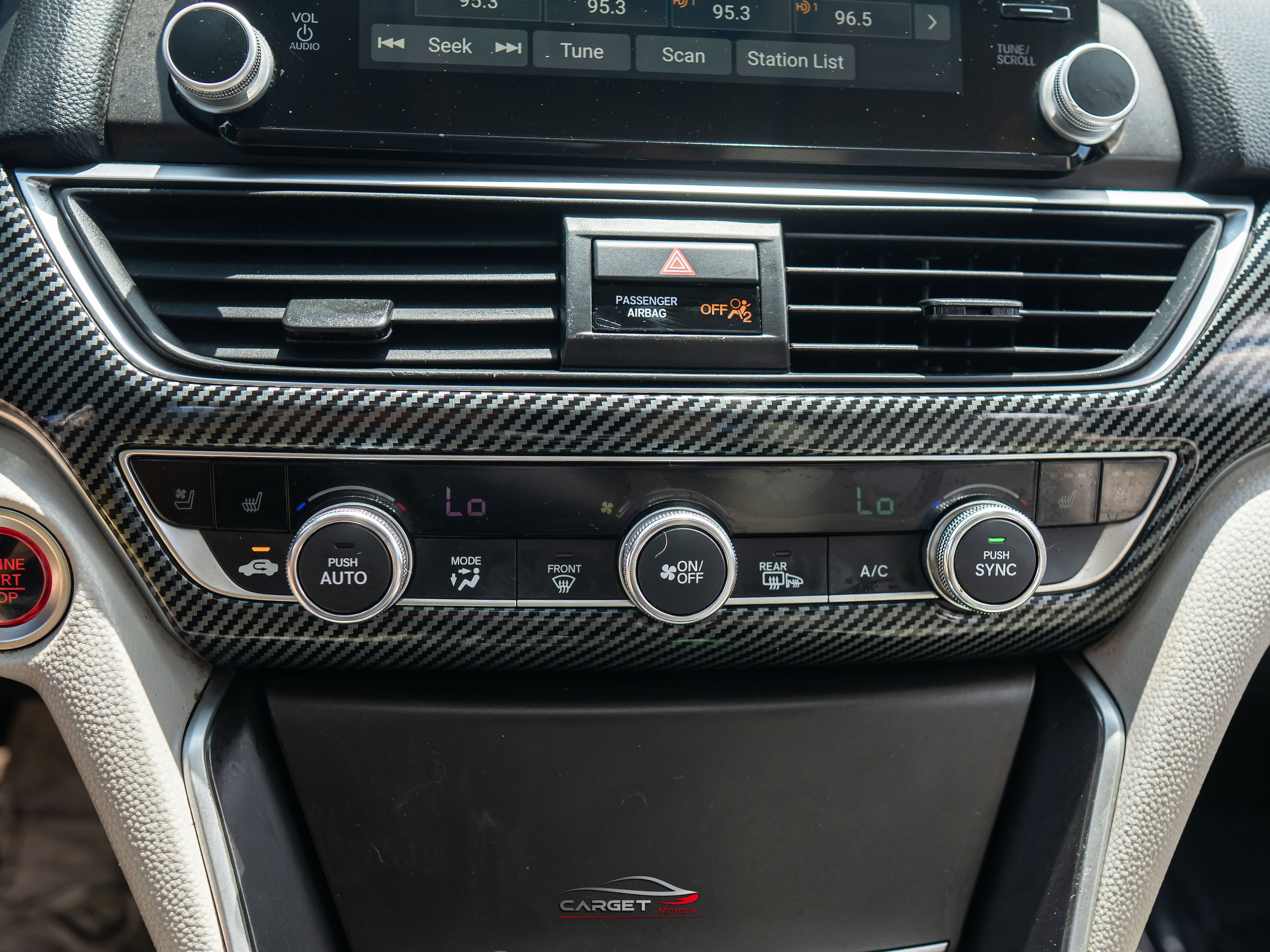 Used 2019 Honda Accord Touring image 32