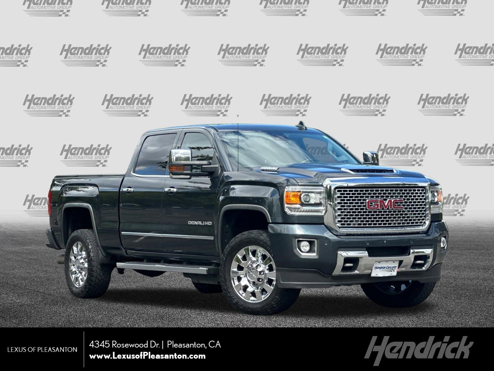 Used 2017 GMC Sierra 2500 Denali w/ Duramax Plus Package AWD/4WD image 1