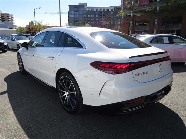 Certified 2023 Mercedes-Benz EQS 580 4MATIC Sedan w/ Exclusive Trim Package image 2