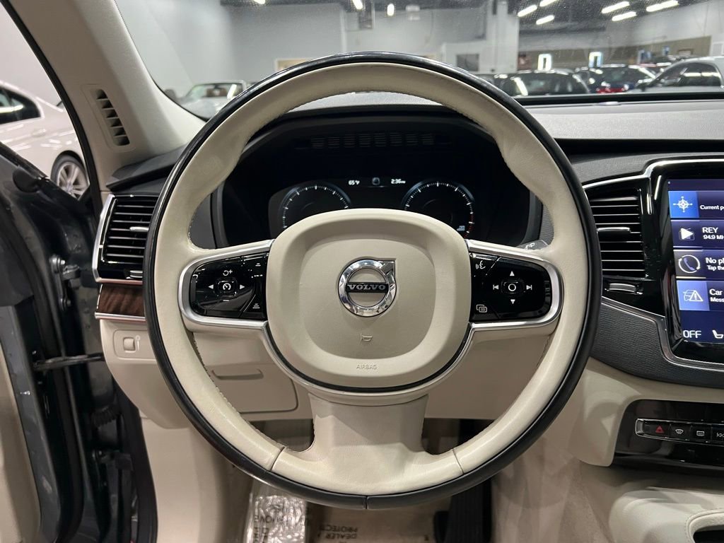 Used 2016 Volvo XC90 T6 Momentum image 29